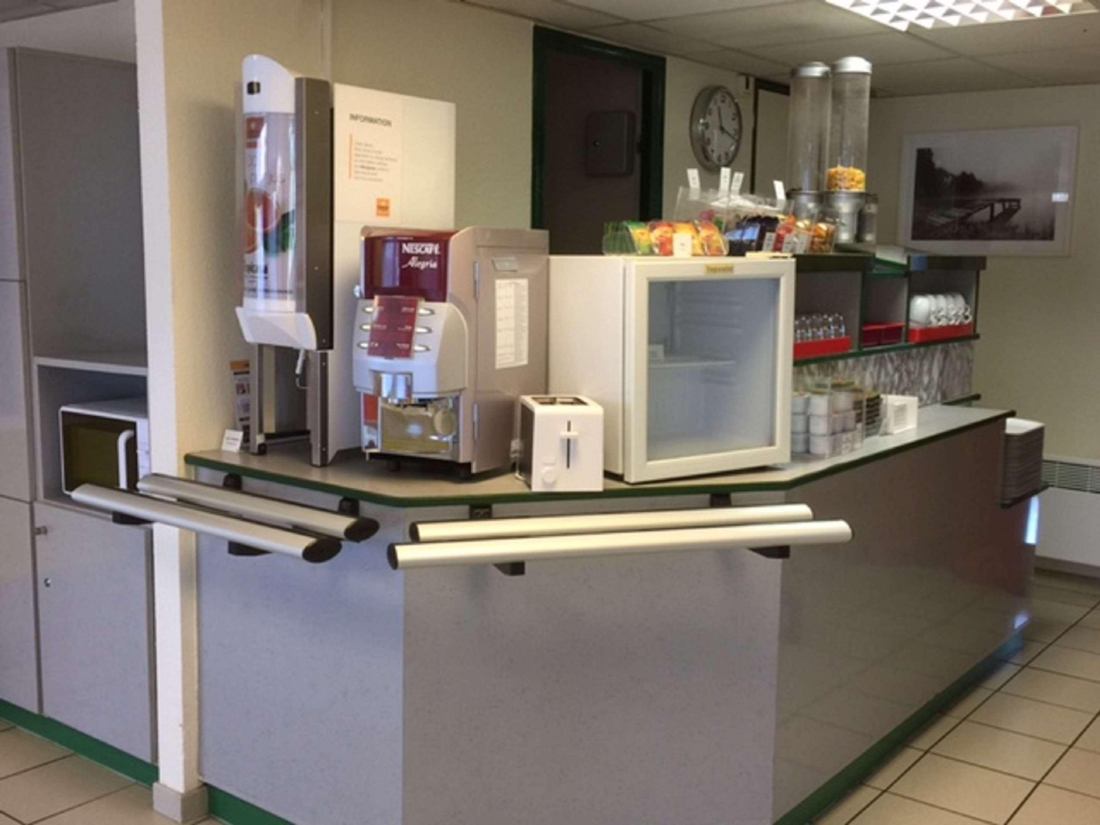 Kyriad Niort - La Creche ภายนอก รูปภาพ